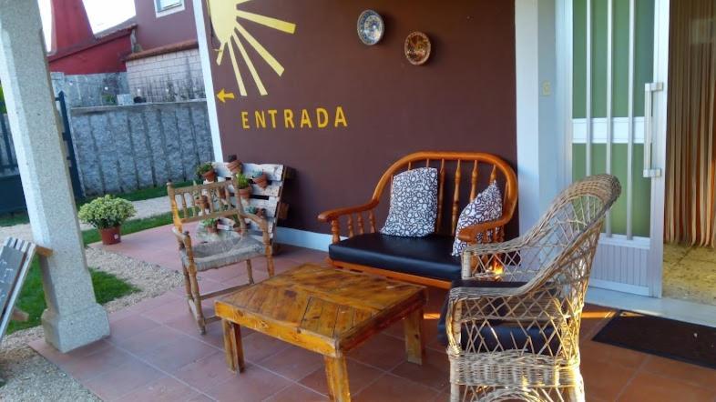 Albergue Vintecatro Caldas De Reis Exterior foto
